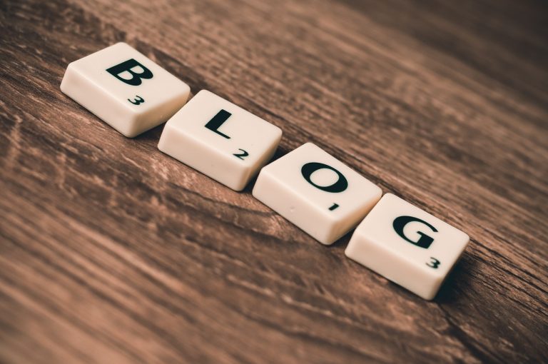 Kletsblogje + nieuw logo