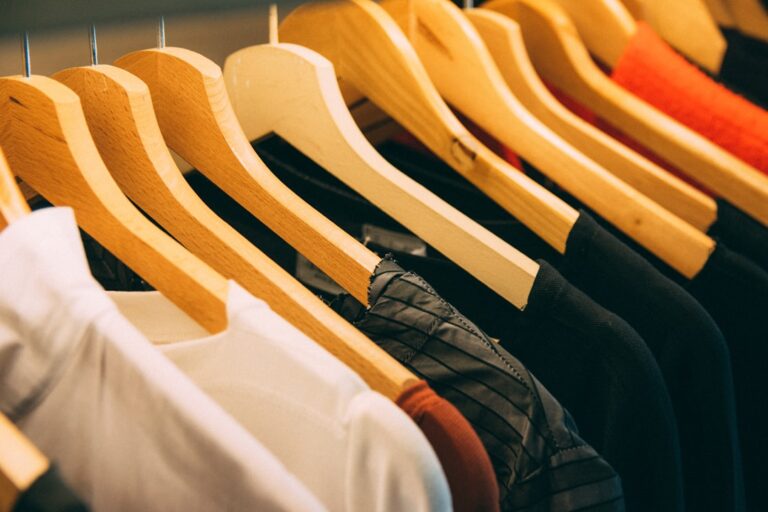 Olievlek op je favoriete shirt? Zo krijg je kleding weer schoon