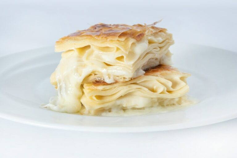 Waar komt börek vandaan? De oorsprong van dit deeggerecht
